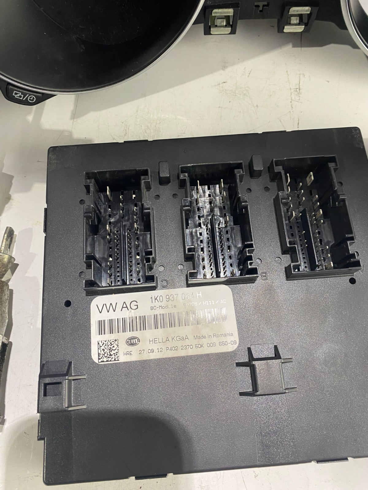 Volkswagen Golf MK6 R 2009-2013 Cluster Kit With 69,941KM 30 DAY WARRANTY