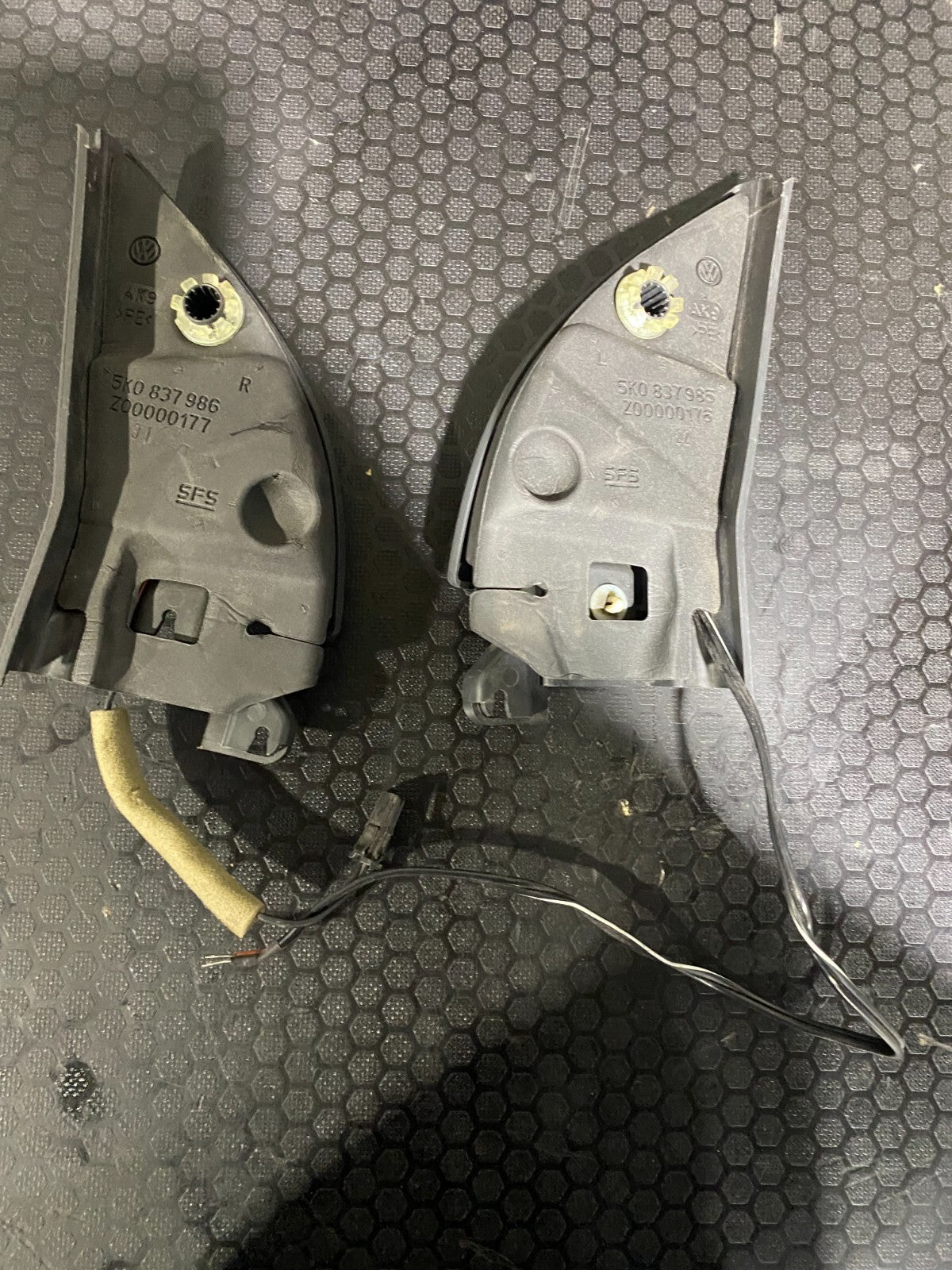 Volkswagen Golf MK6 Door Speaker 5K0837986 5K0837985