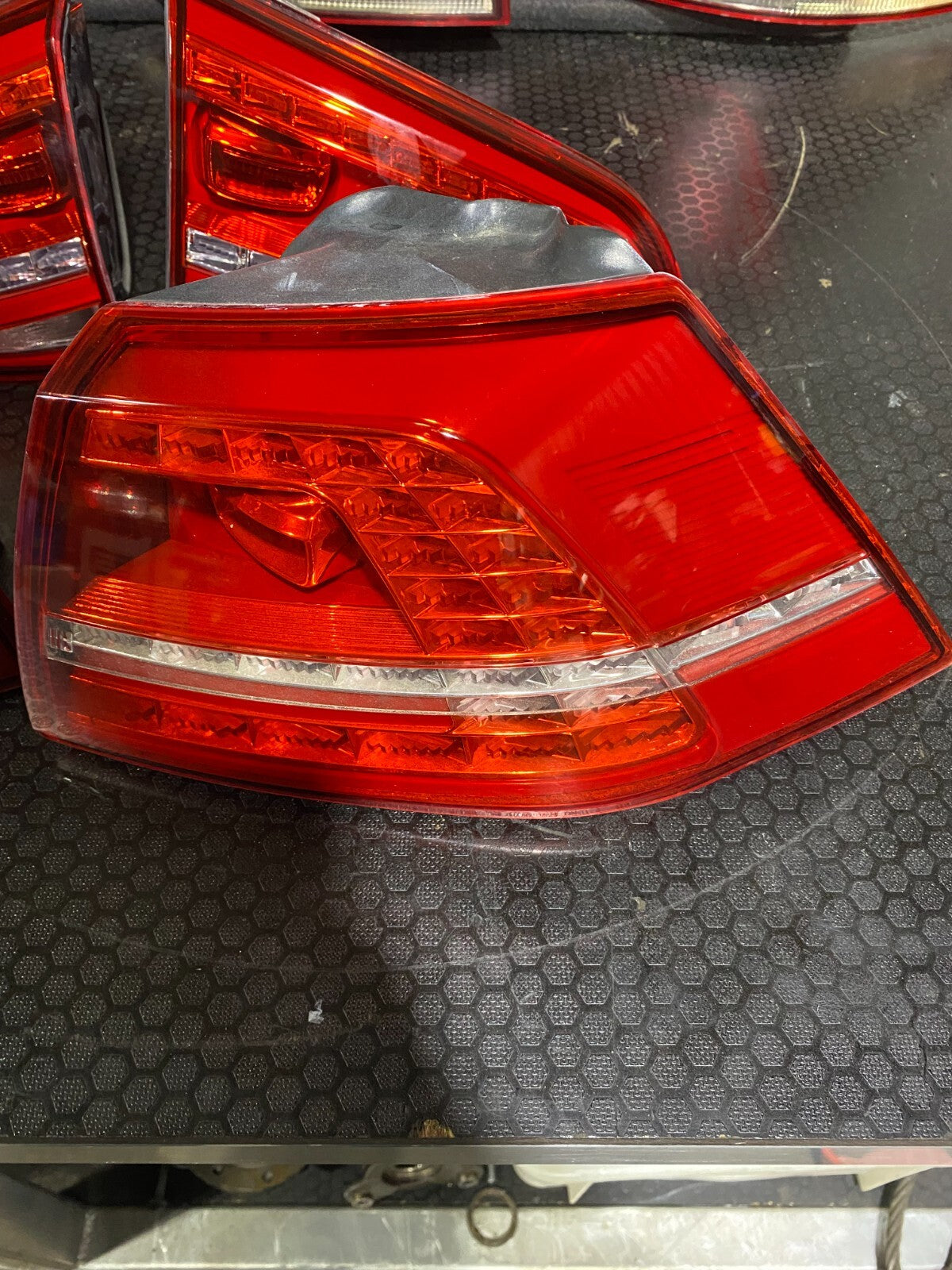 Volkswagen Golf GTI Performance MK7.5 Taillight Set 5GG945208 5GG945207