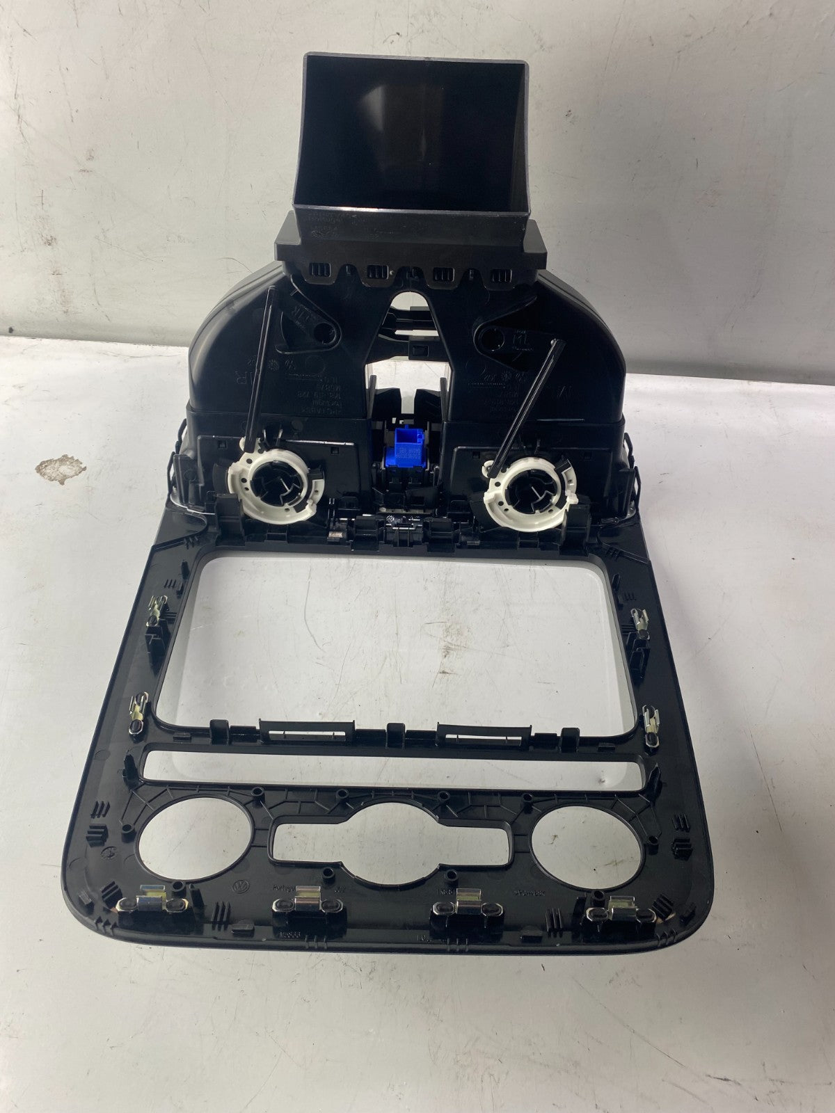 Volkswagen Scirocco Facelift Centre Air Vent With Piano Black Surround 1K8819728