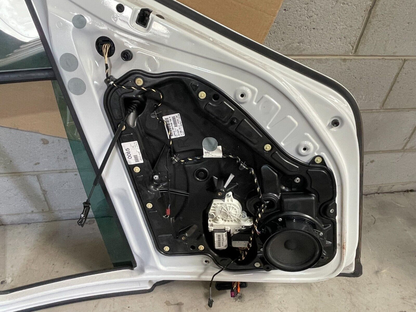 Volkswagen Golf MK6 Rear Right Door In White *Freight Available*