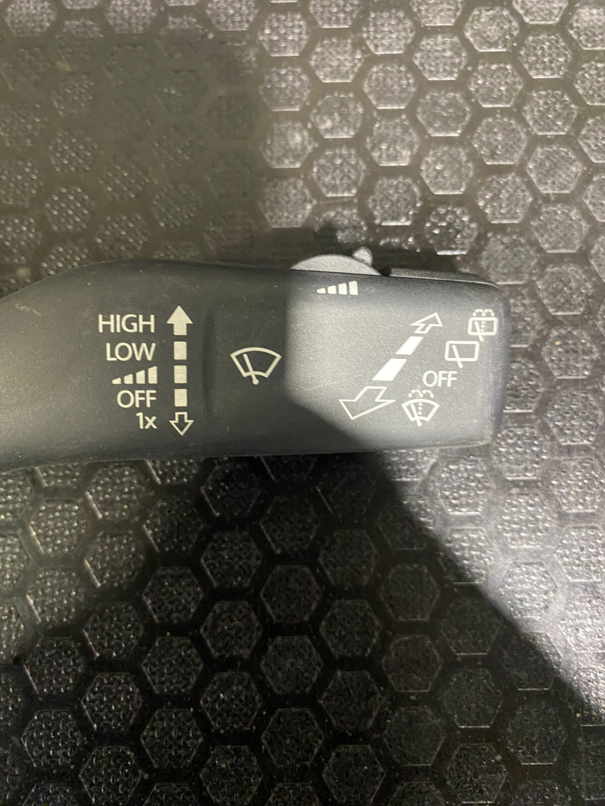 VWAG Front And Rear Windscreen Washer Arm 1K0953513H