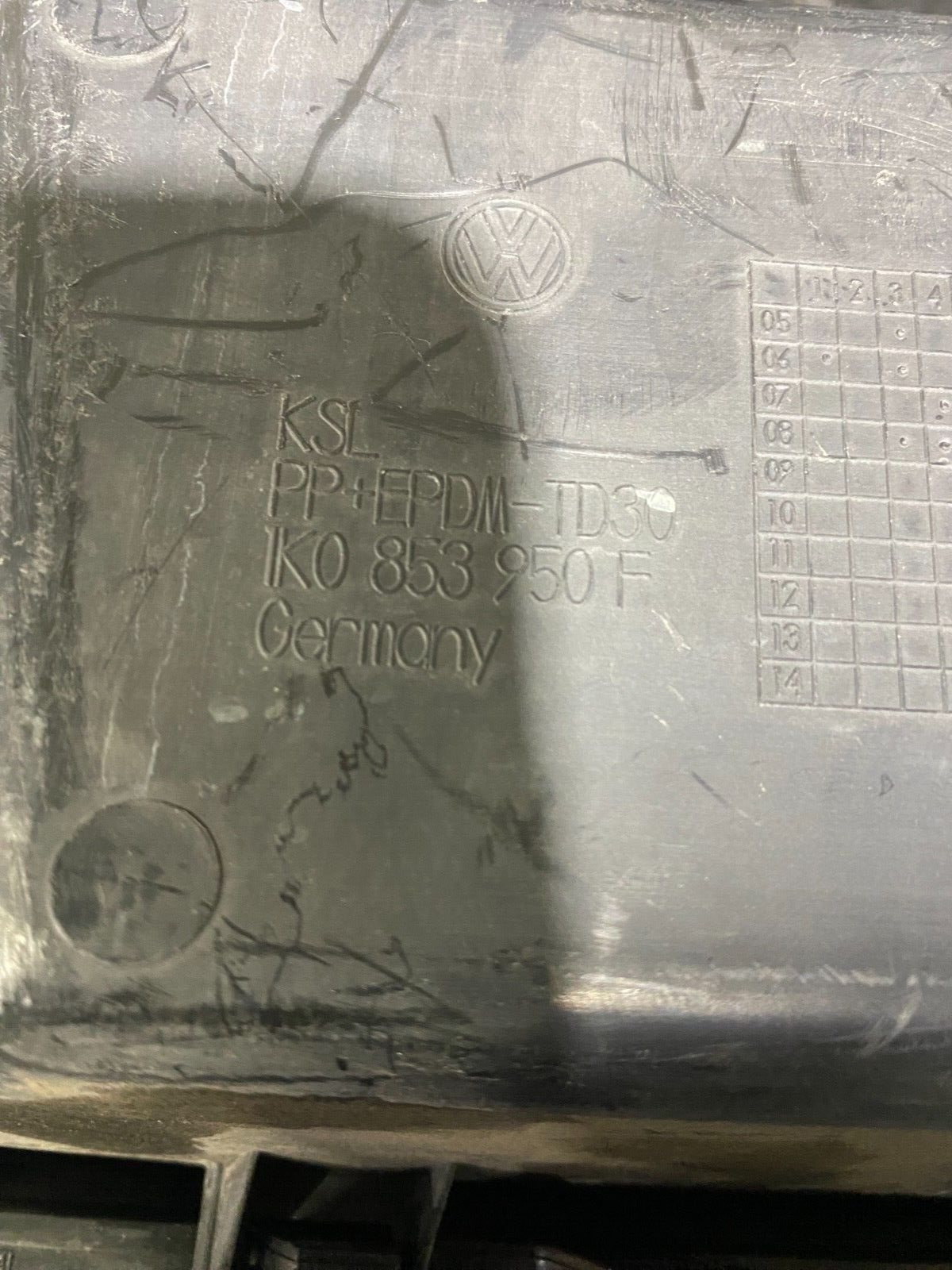 Volkswagen Golf MK5 R32 Front Left Bumper Cover 1K0853665M 1K0853950F