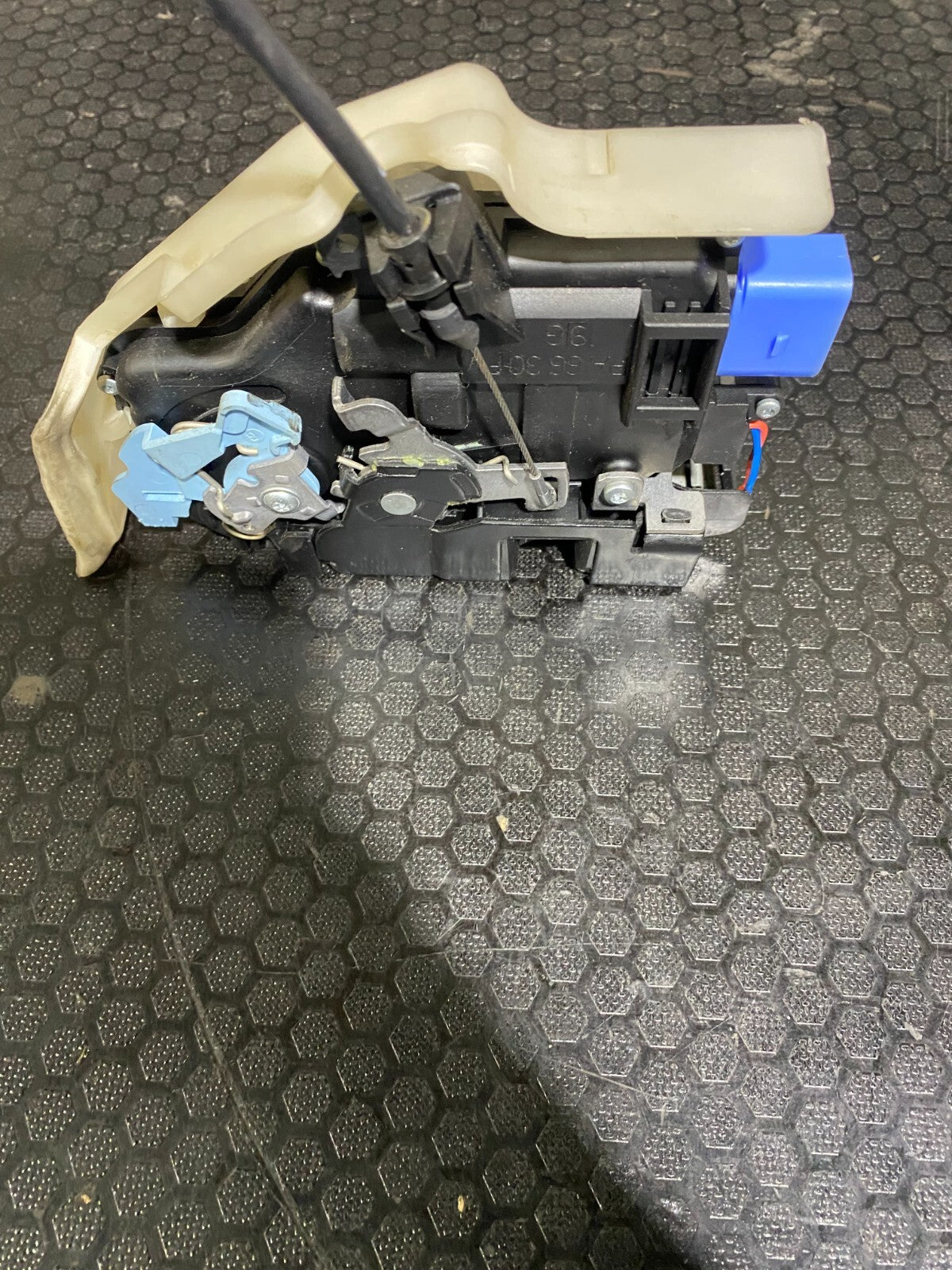 Volkswagen Locking Actuator 3D2837015K