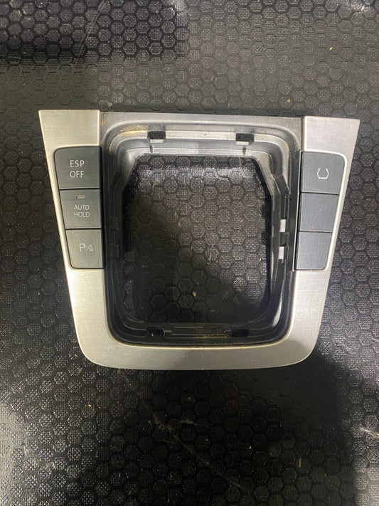 Volkswagen Passat R36 Shifter Surround 3C0864263