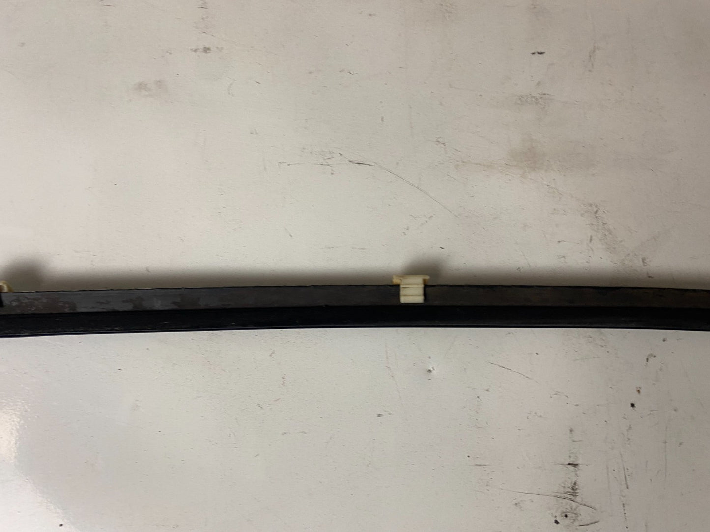 Holden Monaro GTO V2 VY VZ Outer Door Belt Mould RH Right 92093578 ULTRA RARE