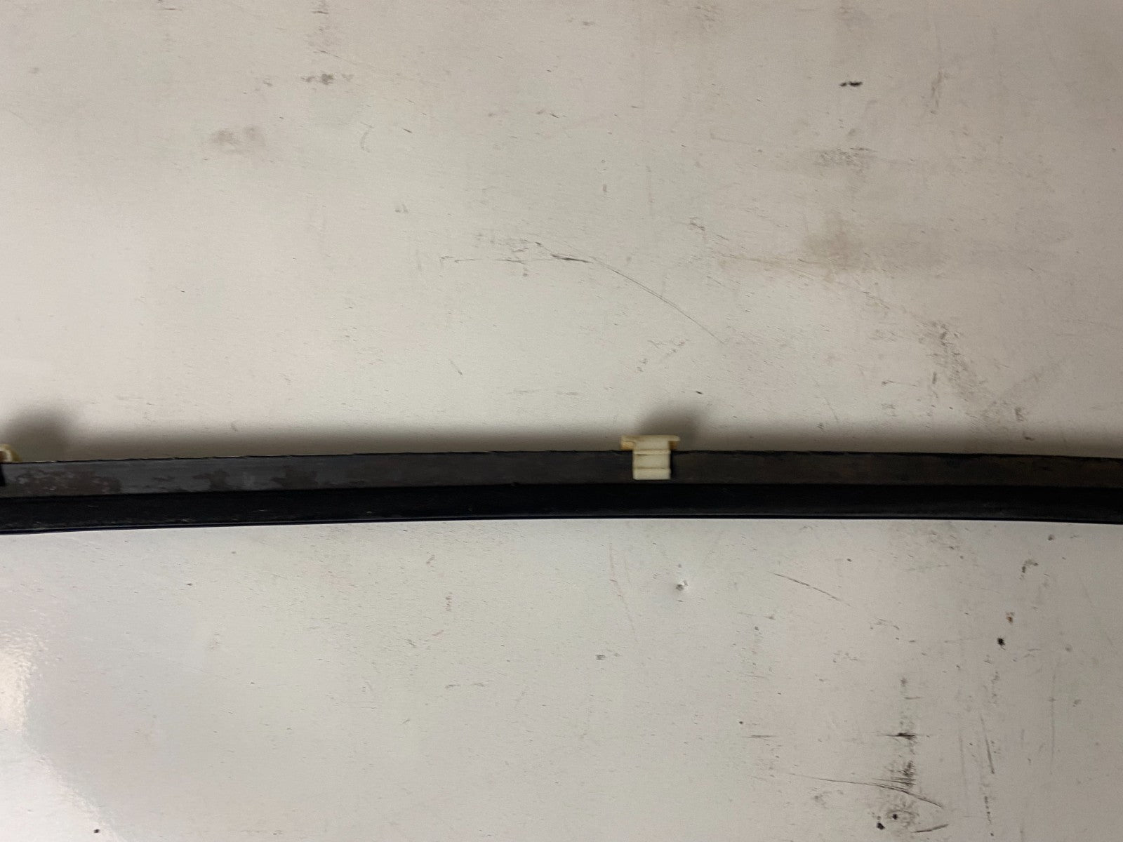 Holden Monaro GTO V2 VY VZ Outer Door Belt Mould RH Right 92093578 ULTRA RARE