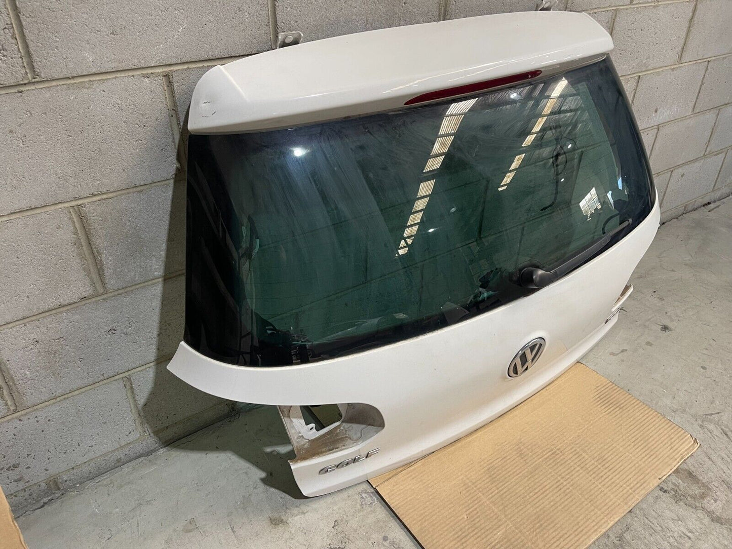 Volkswagen Golf MK6 Boot / Trunk In White *Freight Available*