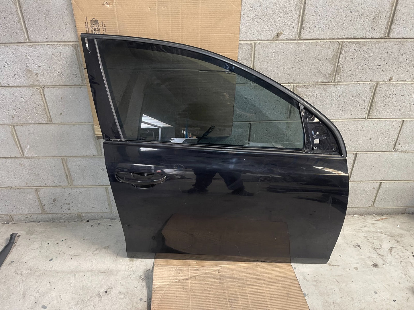 Volkswagen Golf MK6 Front Right Door In Black *Freight Available*