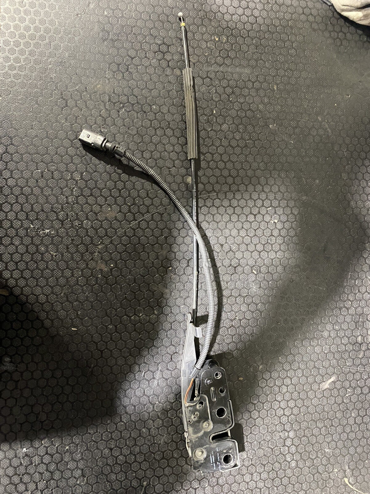 Volkswagen Front Bonnet Catch Latch 1K2823509Q