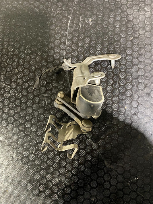 Mercedes-Benz Rear Left Height Sensor A0009053704