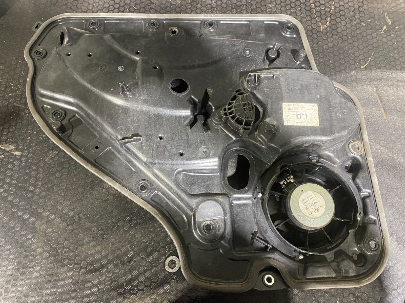 Volkswagen MK6 Rear Right Door Speaker Cover 5K4839730J / 5K4839756L