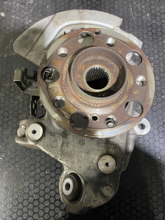 Mercedes-Benz C63s 2019-2021 Rear Left Hub W/ Bearing A2053300
