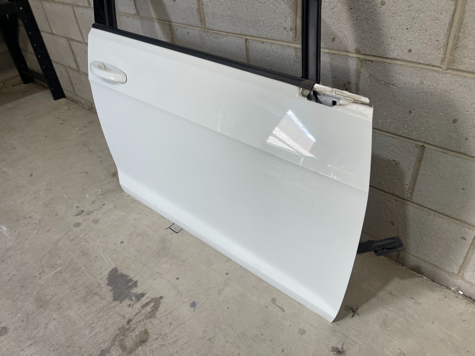Volkswagen Golf MK7 Front Right Door In White *Freight Available*