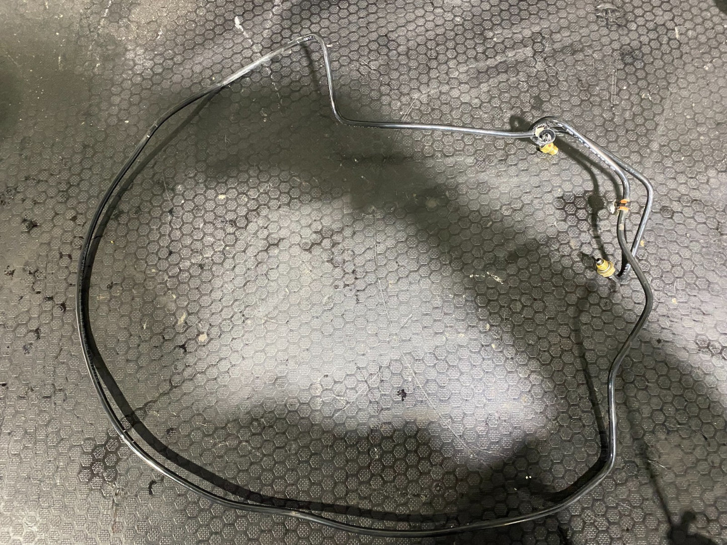 Mercedes-Benz Air Suspension Line A2133270645