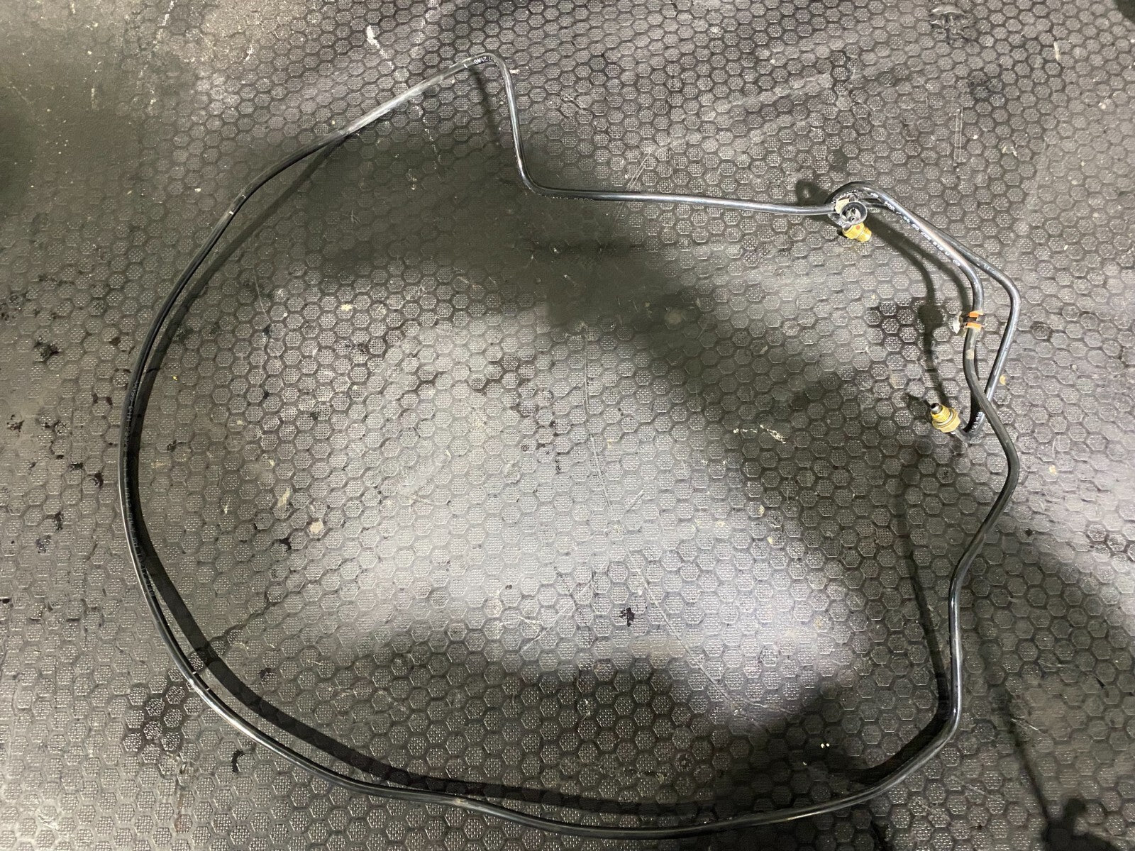 Mercedes-Benz Air Suspension Line A2133270645