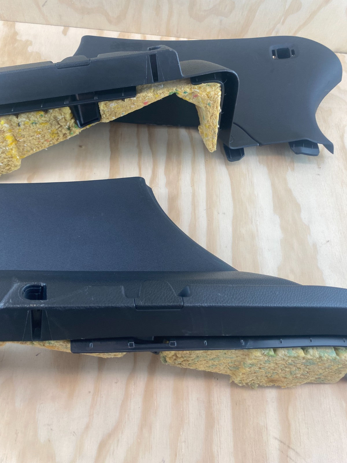 Mercedes-Benz A Class W176 C Pillar Set In Black A1766900525 A1766900425