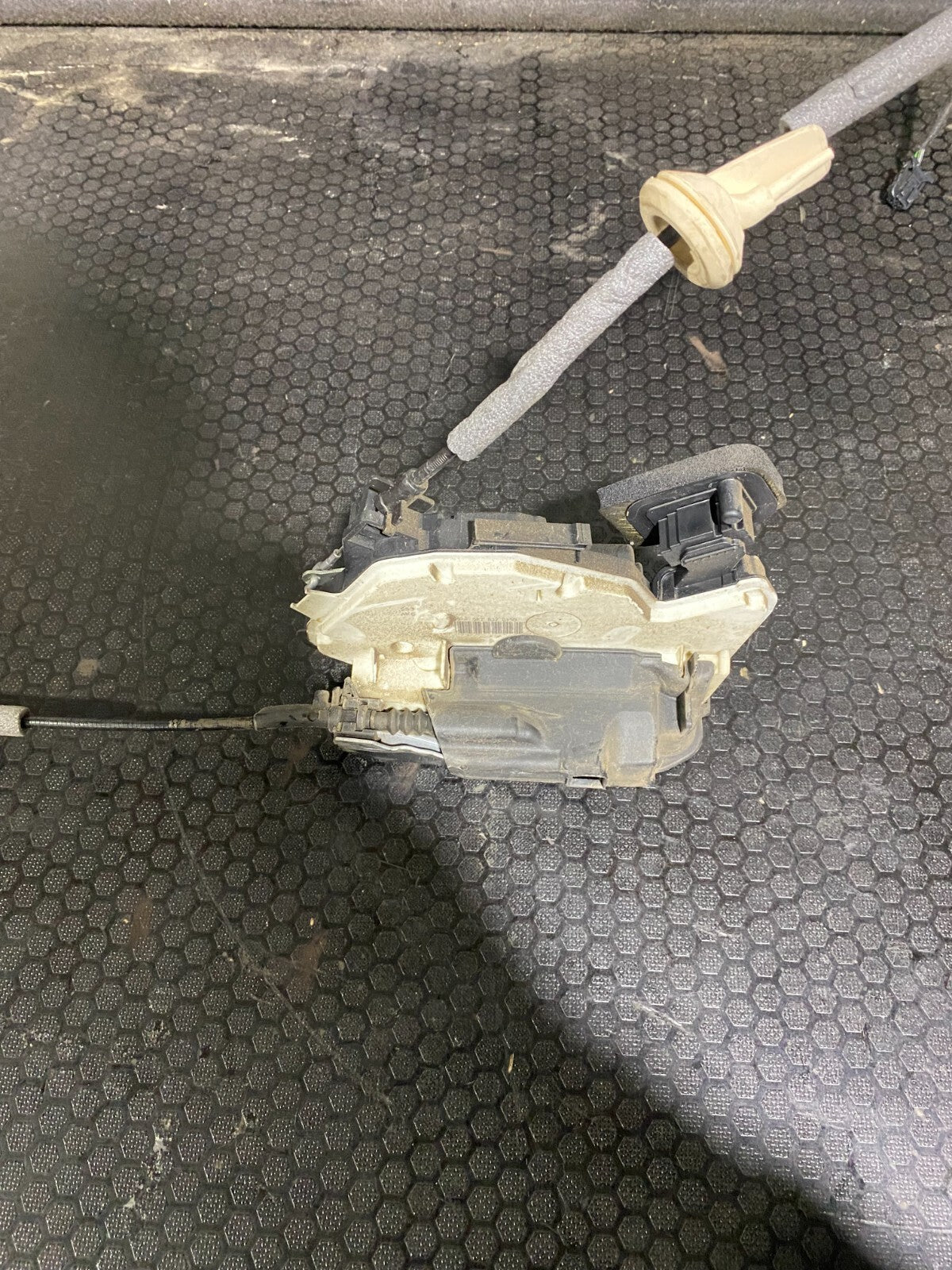 Volkswagen Locking Actuator 5K2837015D