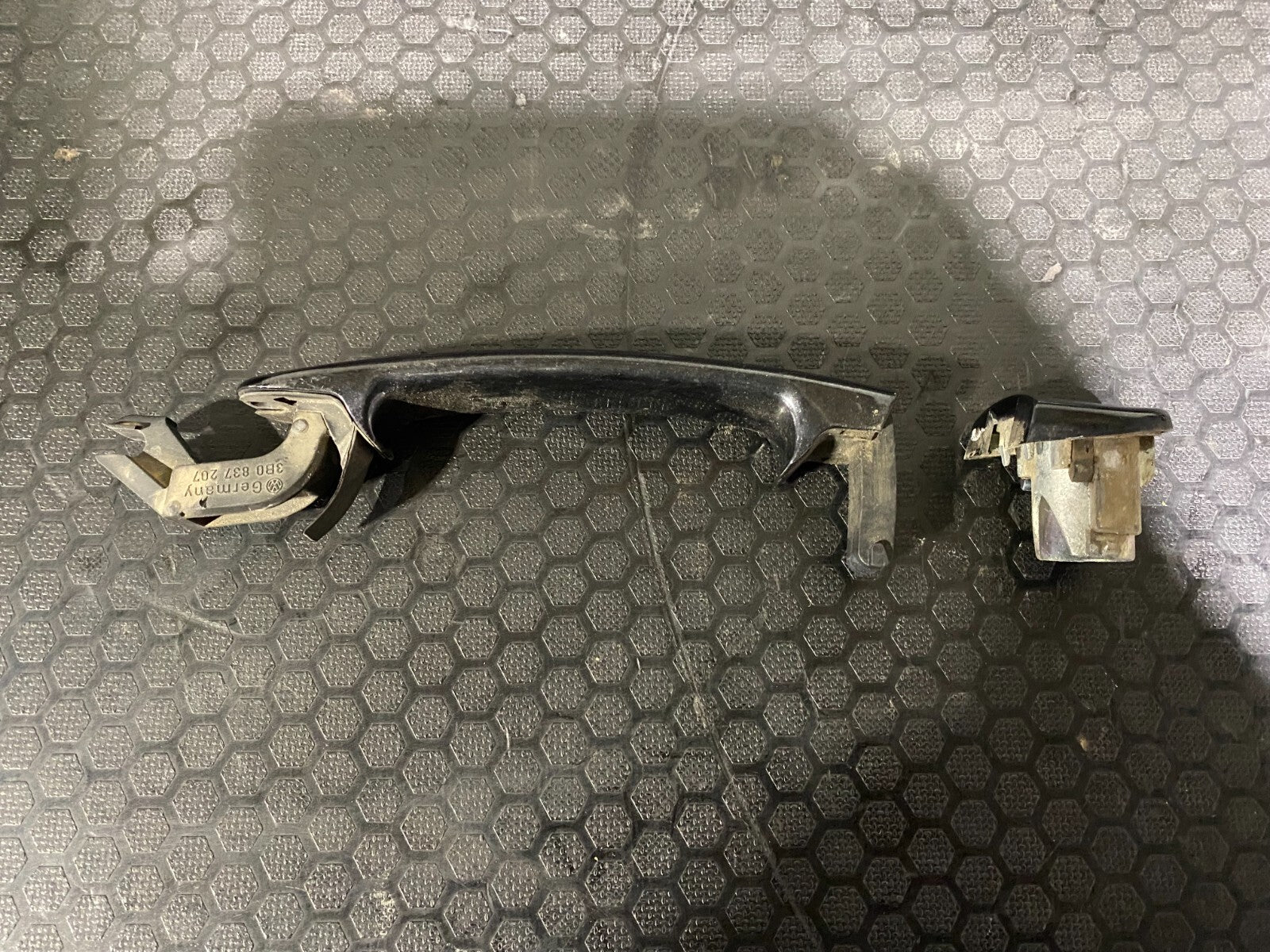 Volkswagen Golf MK5 Black Door Handle Complete 3B0837207 1K4839167