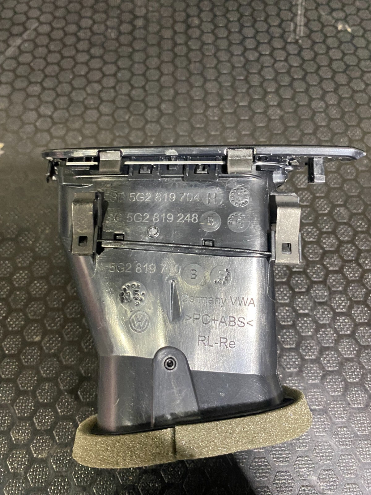 Volkswagen Golf MK7 Right Gloss Dash Air Vent 5G2819704