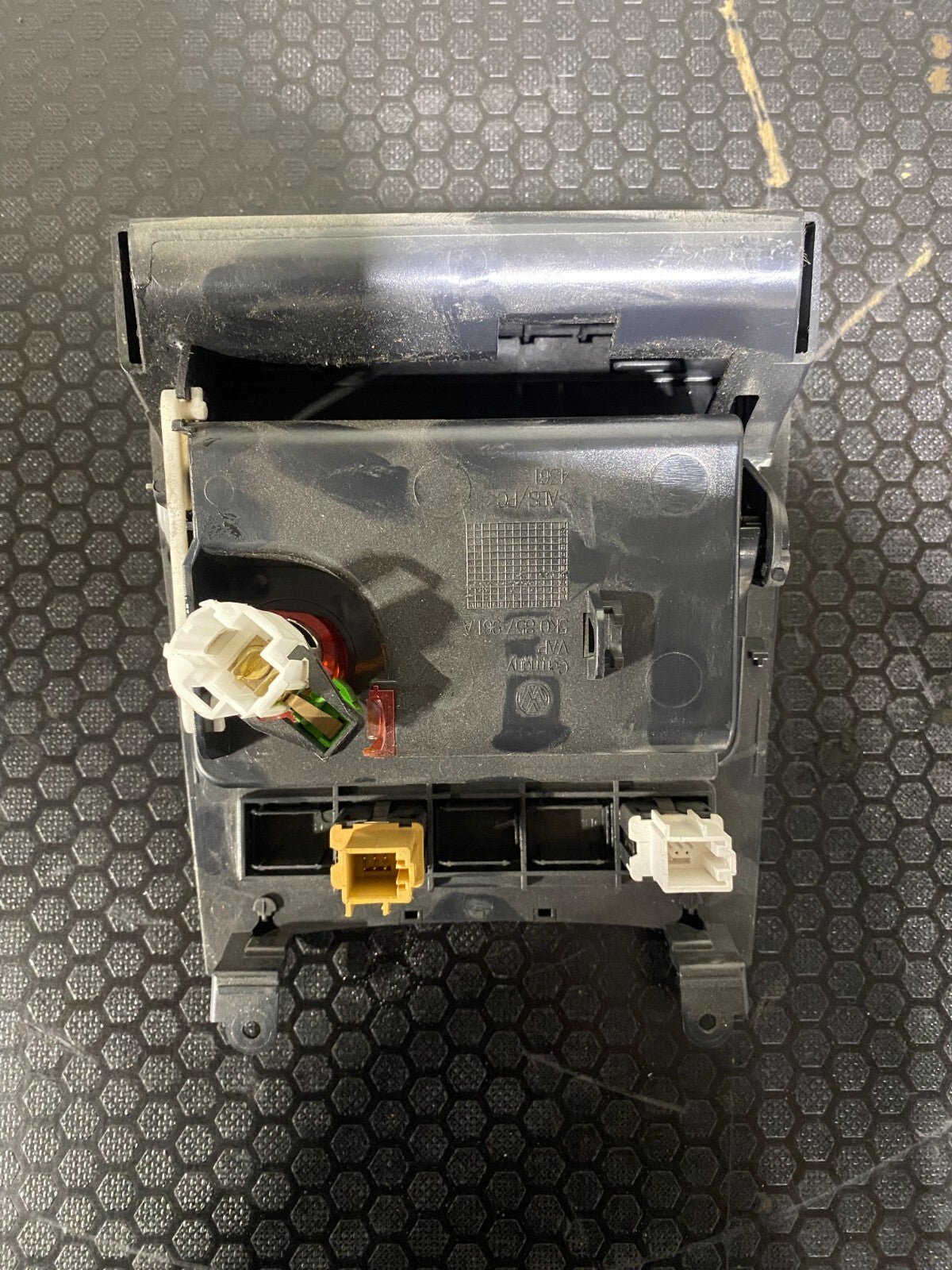 Volkswagen Golf MK6 2009-2013 Interior Ash Tray With Parking Assist 1K0857961A