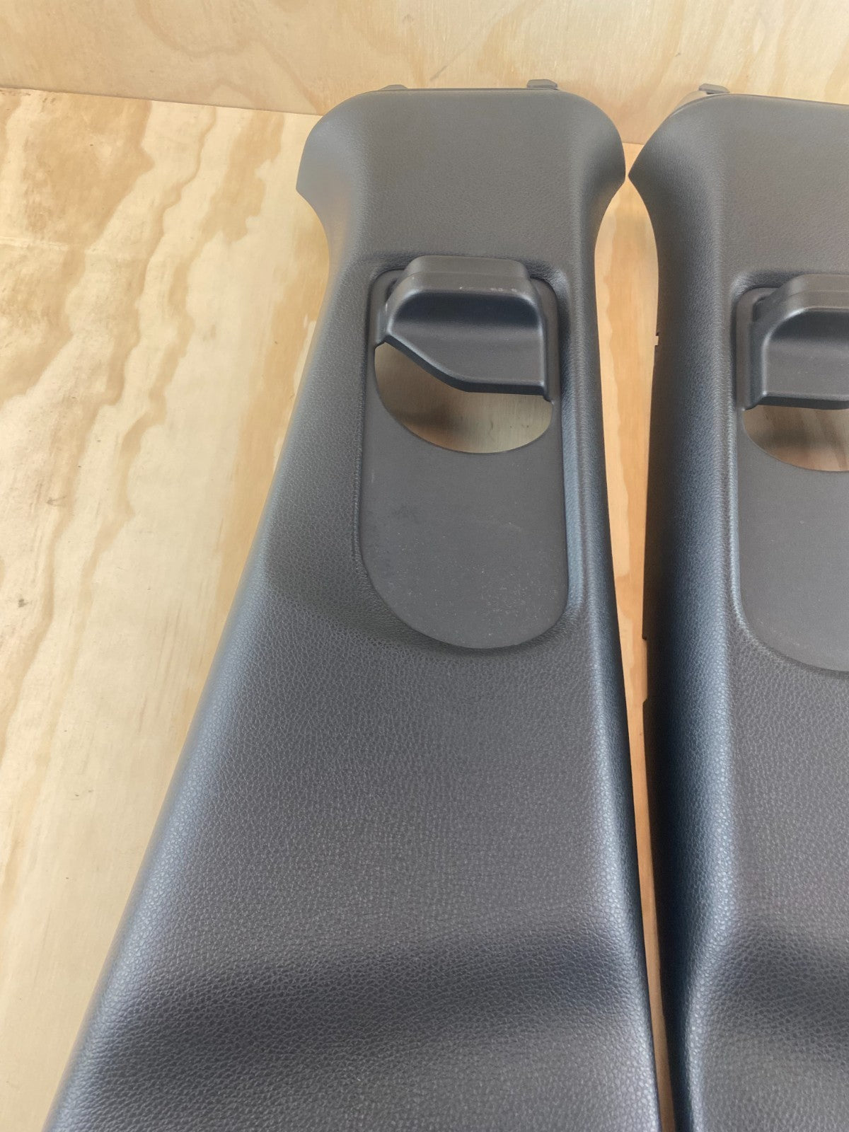 Mercedes-Benz A Class W176 B Pillar Set In Black A1766900325 A1766900225
