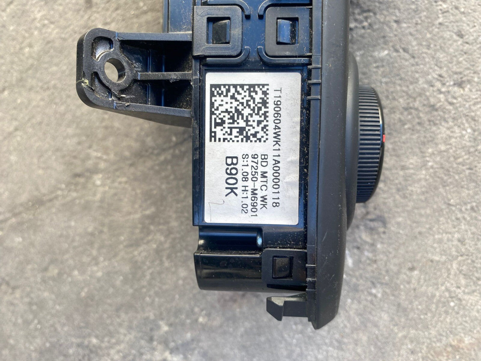 KIA CERATO HEATER/AC CONTROLS NON CLIMATE CONTROL TYPE, BD, 04/18- 18 19 20