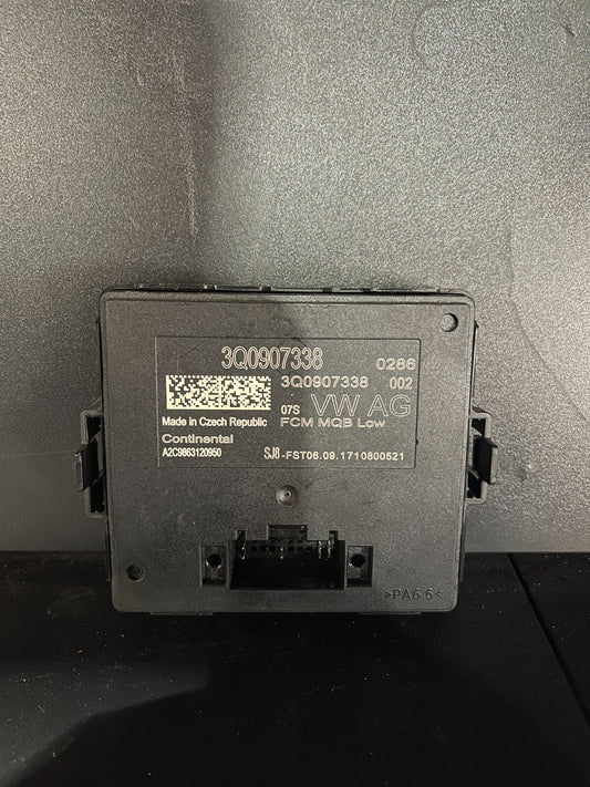 Volkswagen Headlight Range Control Unit 3Q0907338