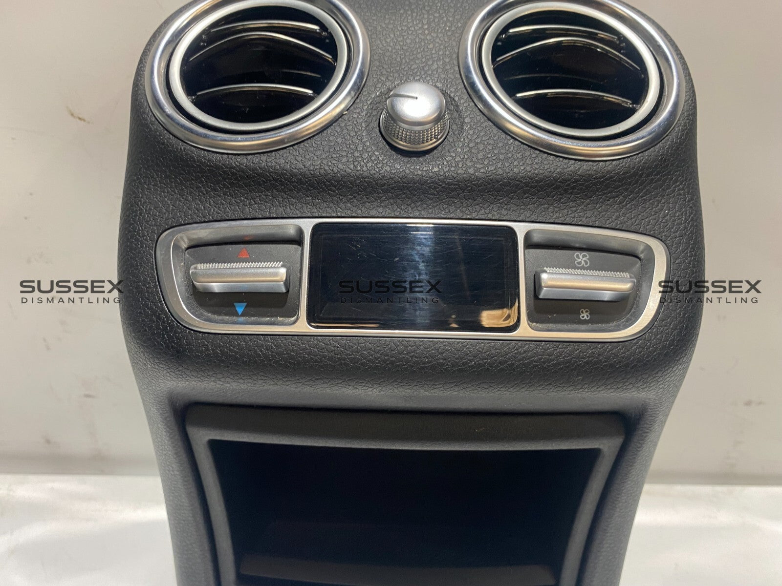 Mercedes-Benz Centre Console Rear AC Air Vent A2058300701