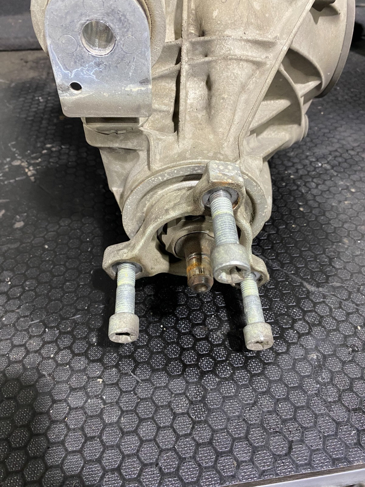 Mercedes-Benz Rear Differential A2133510008