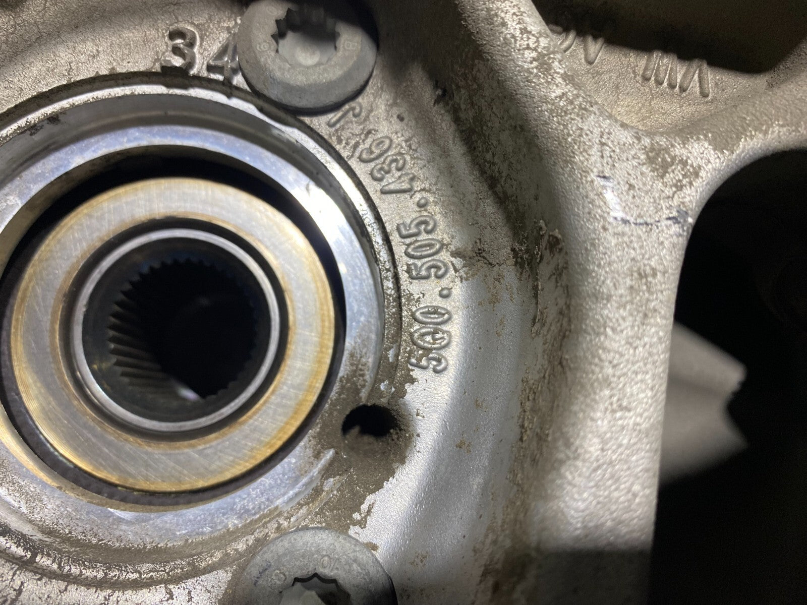 Volkswagen Golf MK7-7.5 R Rear Right Hub 5Q0505436J