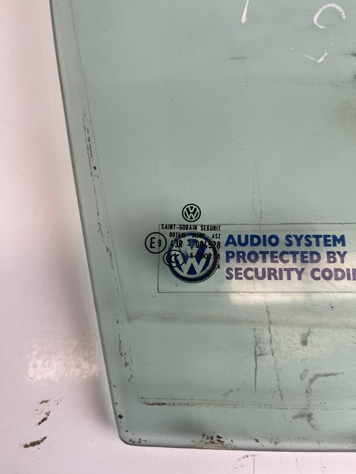 Volkswagen Jetta MK5 2005-2010 Rear Left Quarter Glass Window