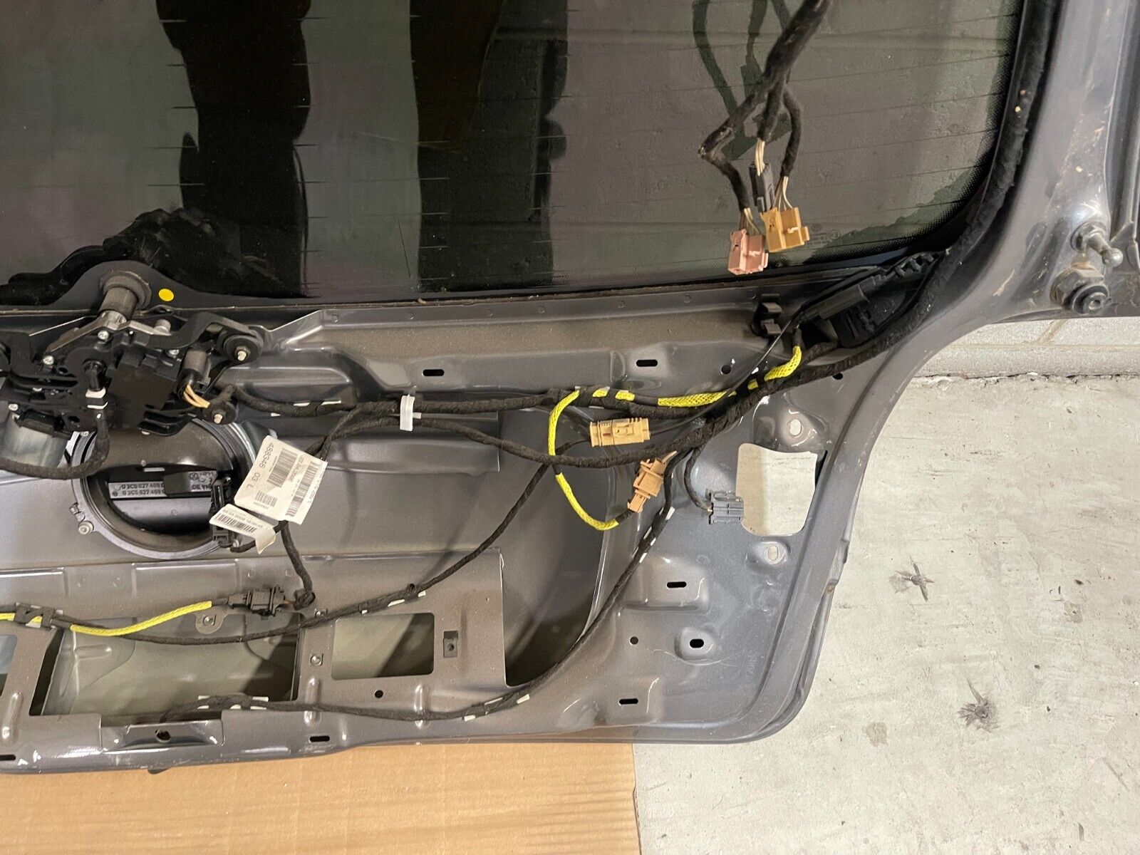 Volkswagen Golf MK5 Boot / Trunk In Grey *Freight Available*