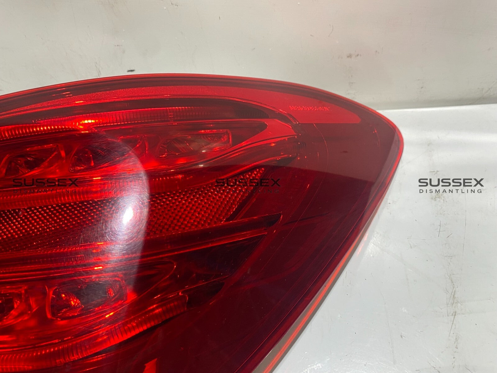 Mercedes-Benz C-Class Rear Right Taillight A2059061457