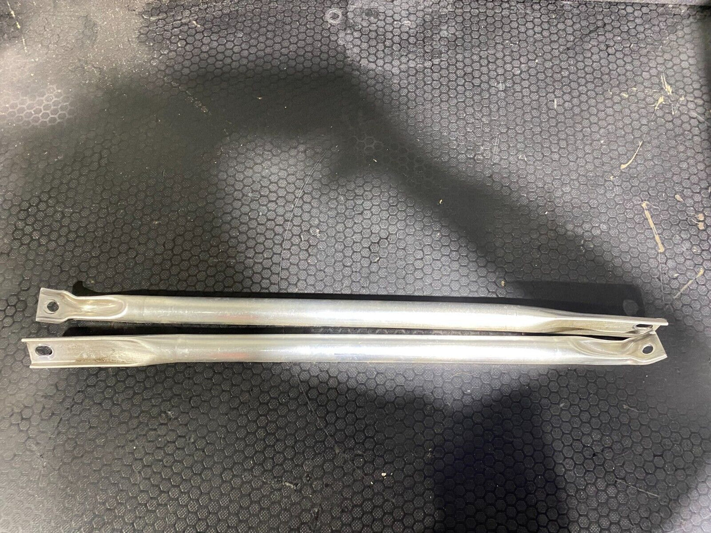 Mercedes-Benz Strut Tower Bracket Set A2536280700 A2536280800