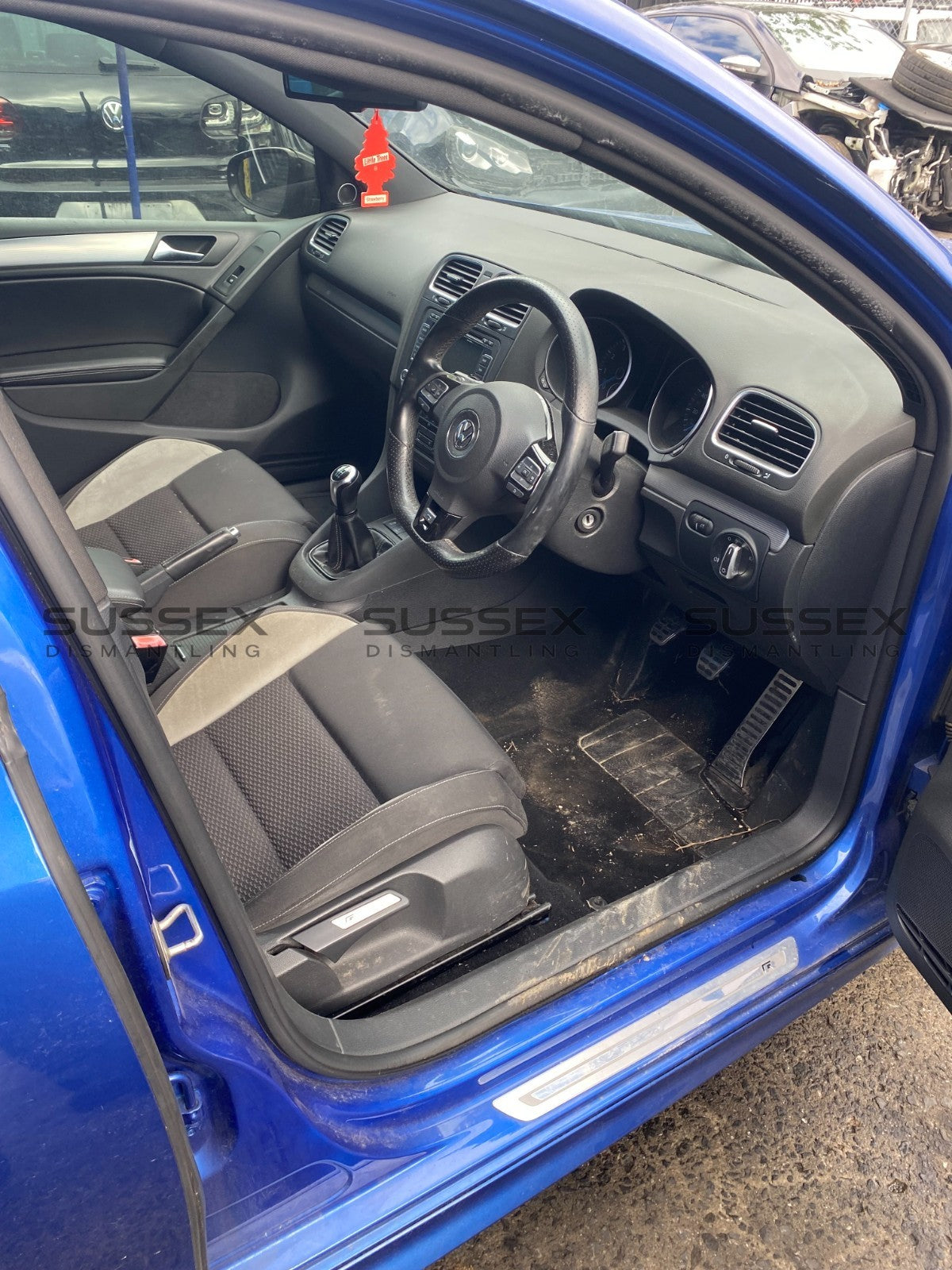 NOW WRECKING Volkswagen Golf R 2013 In Blue 228,745KM