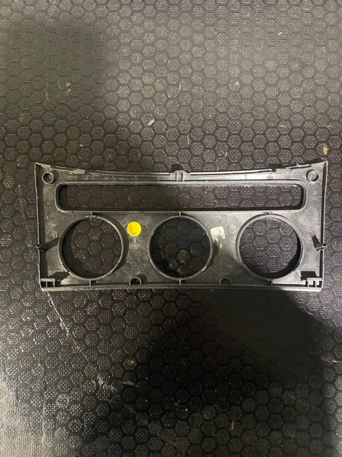 Volkswagen Passat R36 Climate Control Trim/Surround 3C0863100