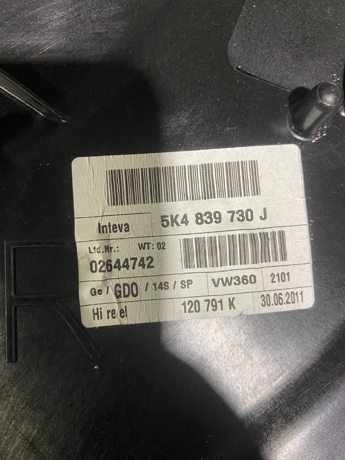 Volkswagen MK6 Rear Right Door Speaker Cover 5K4839730J / 5K4839756L