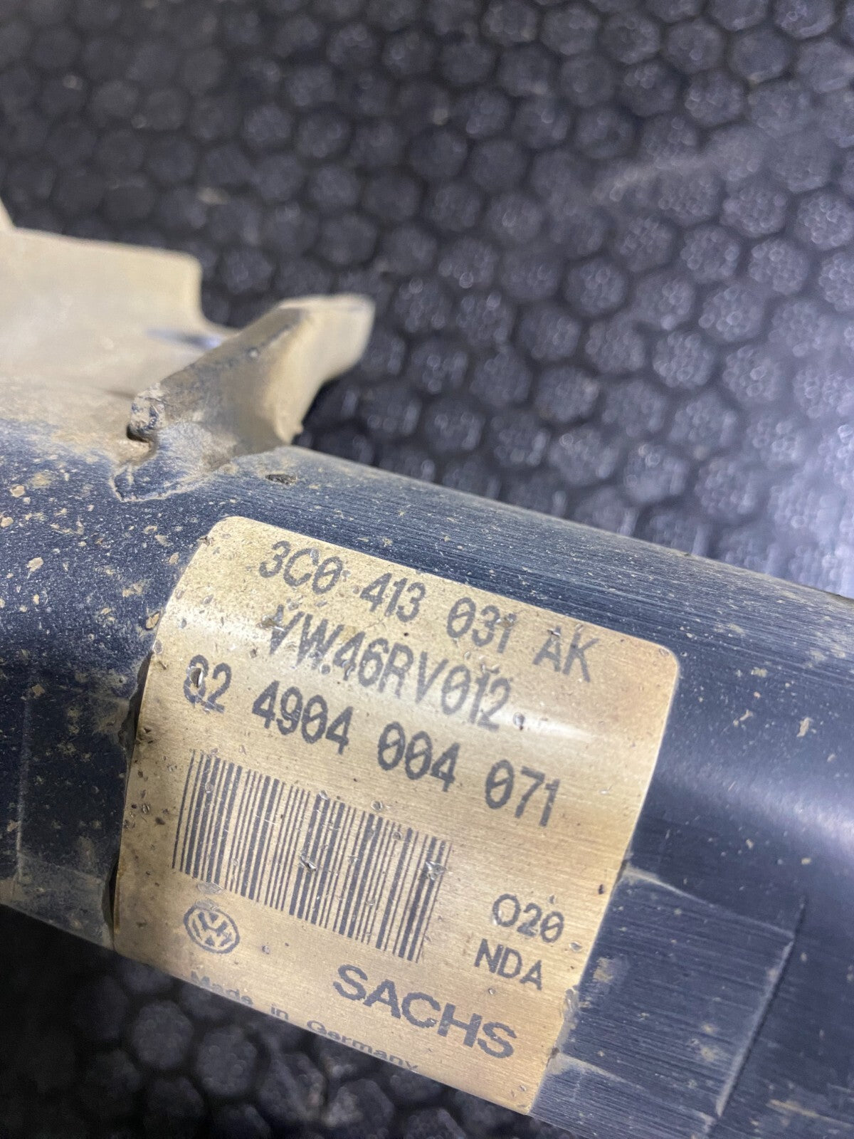 Volkswagen Passat R36 Front Shockers 3C0413031AK