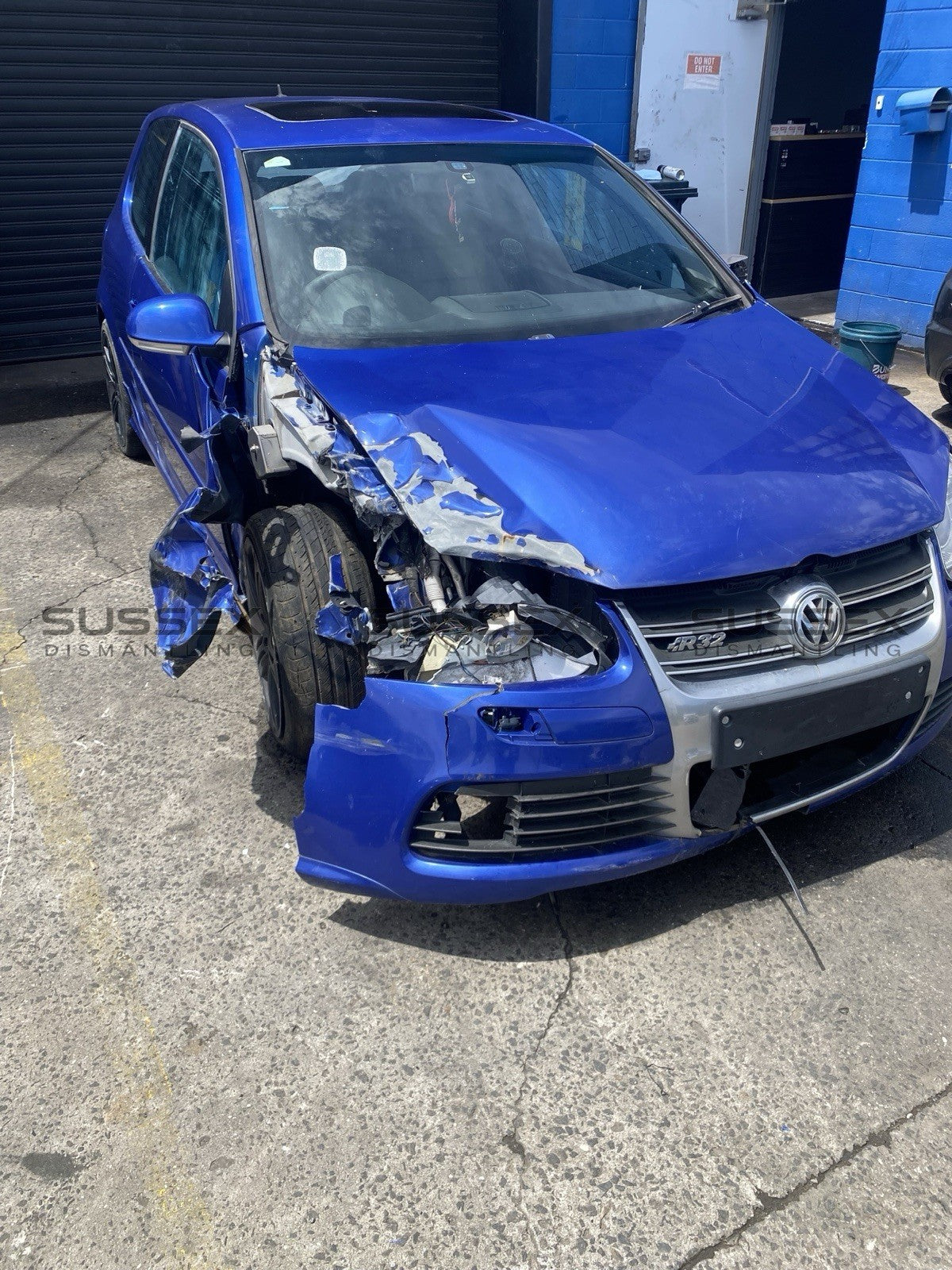 NOW WRECKING Volkswagen Golf 2007 MK5 R32 In Deep Blue Pearl With Only 94,953KM