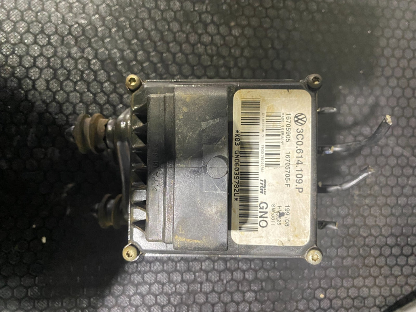 Volkswagen Golf ABS Brake Pump Module 3C0614109P