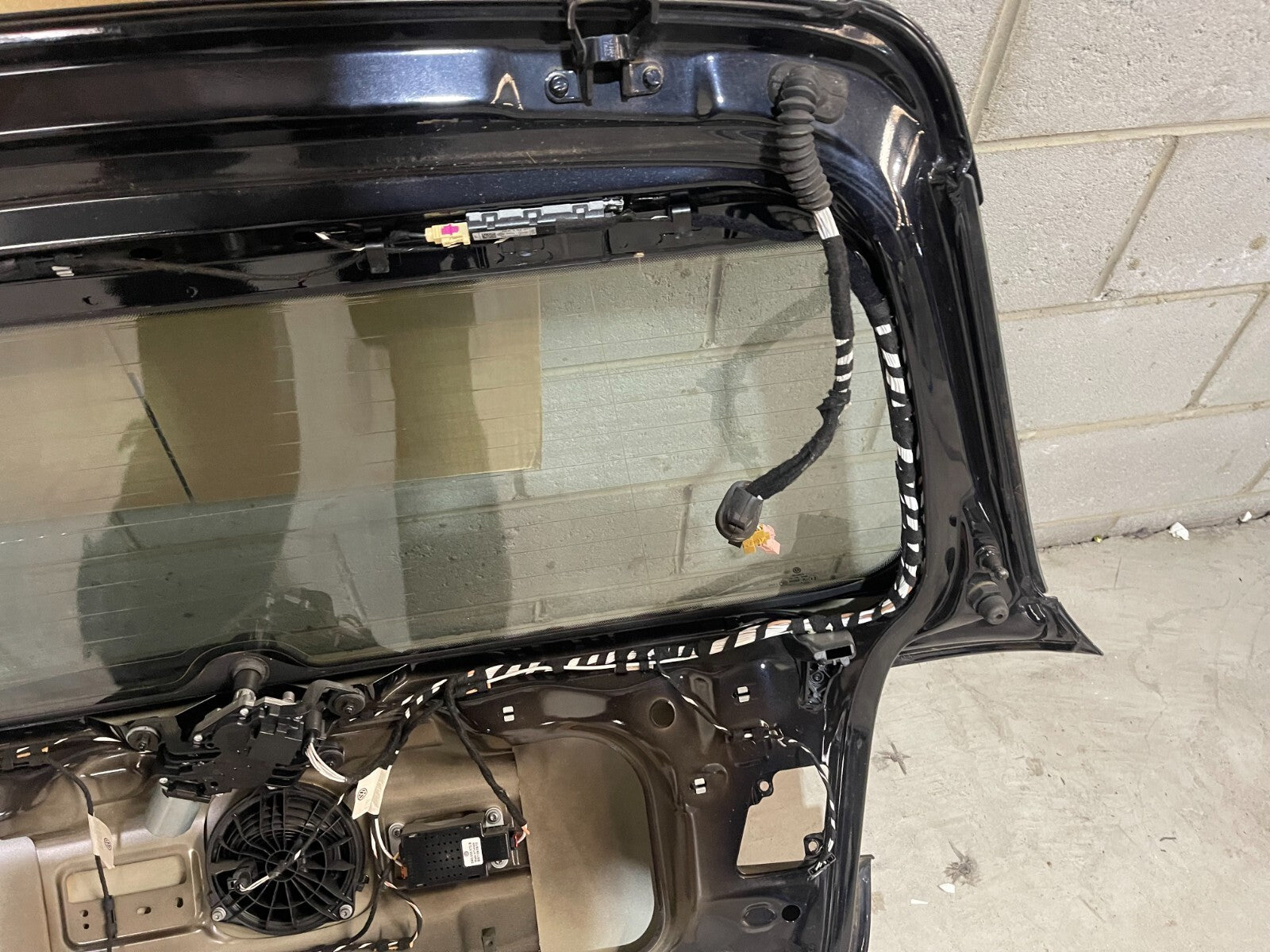 Volkswagen Golf MK6 Boot / Trunk In Black *Freight Available*