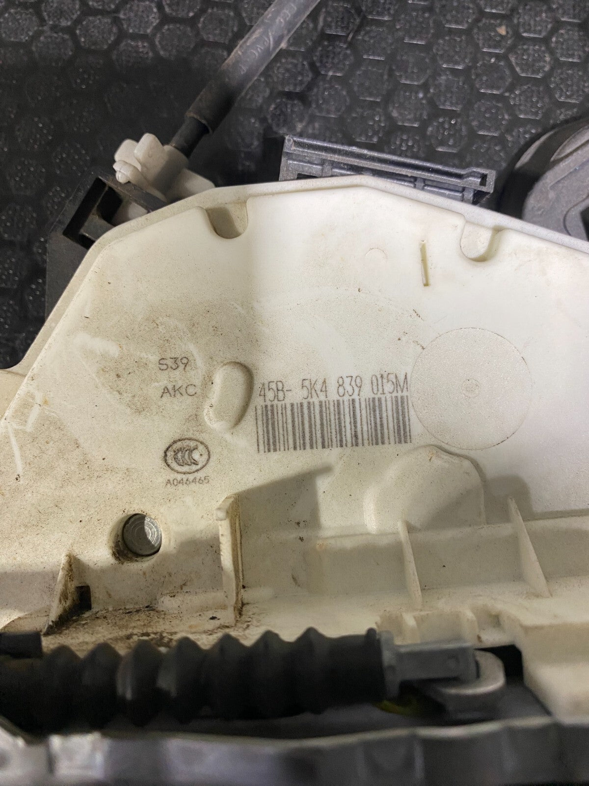 Volkswagen Locking Actuator 5K4839015M