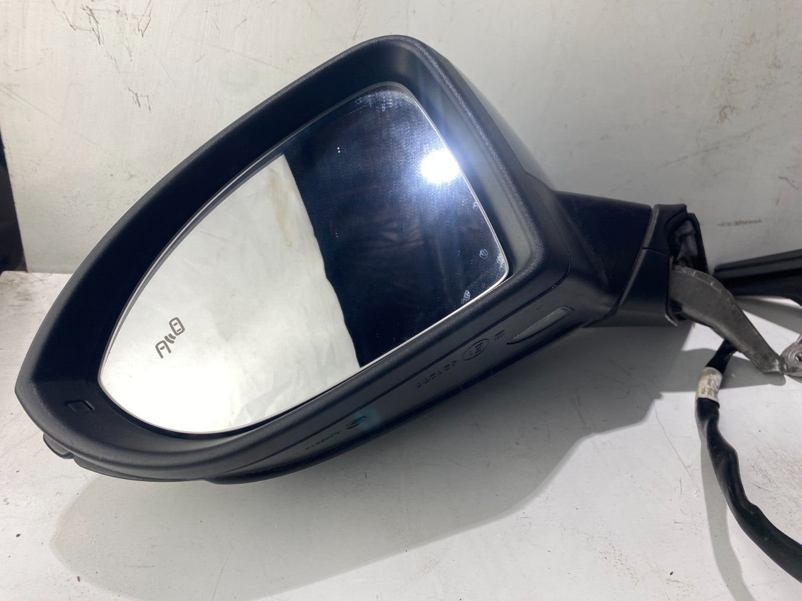 Volkswagen Golf MK7.5 Side Mirror Set With Lane Assist And Auto Fold [LD5G]