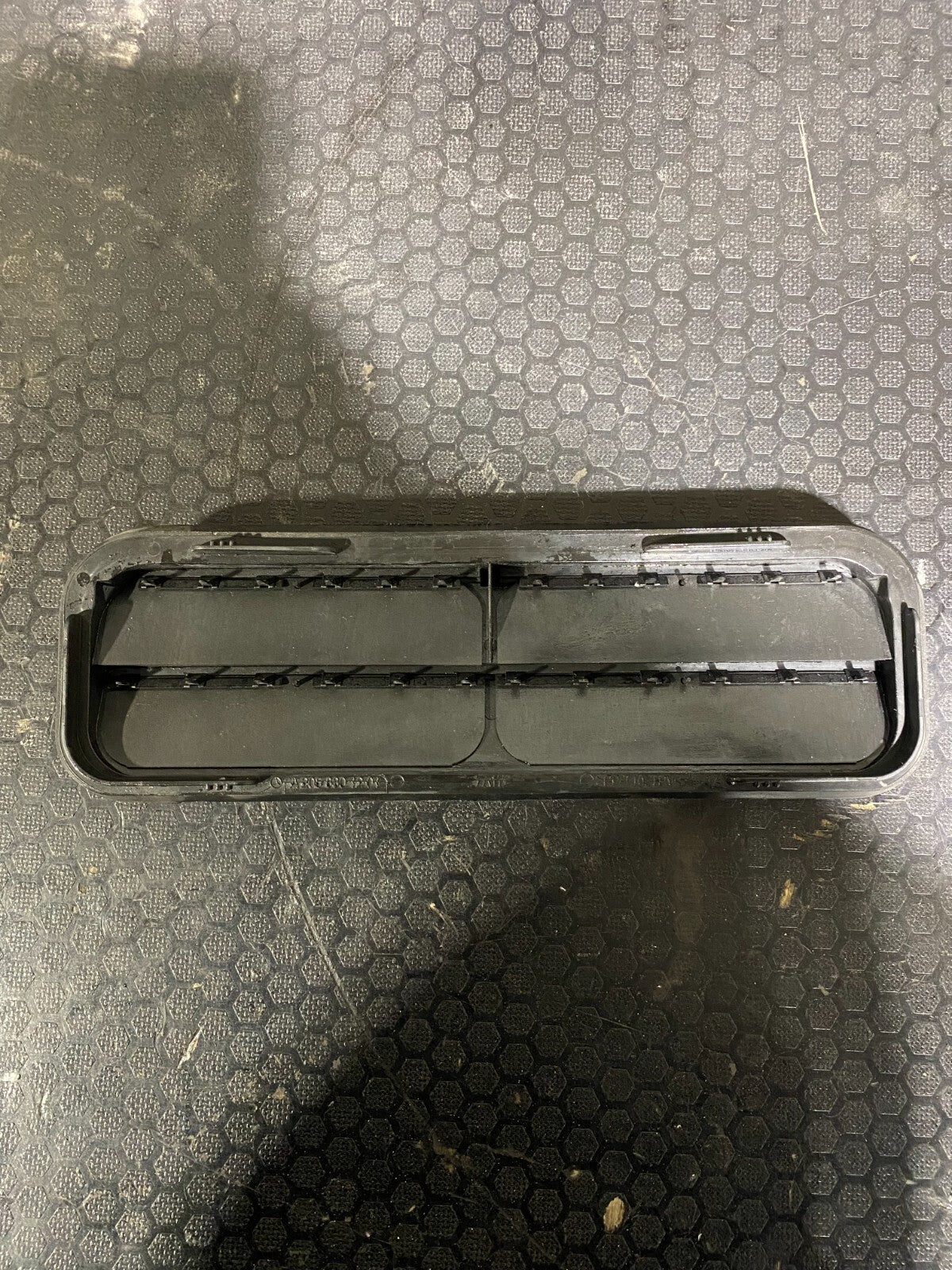 Mercedes-Benz C63s 2019-2021 Rear Left/Right Fender Ventilation Flap A2058301201