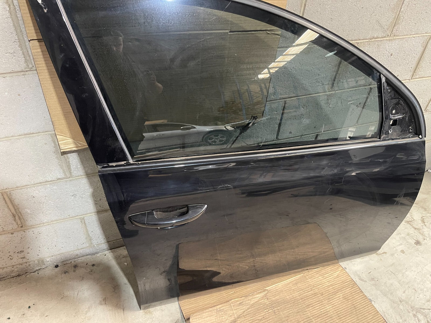 Volkswagen Golf MK6 Front Right Door In Black *Freight Available*