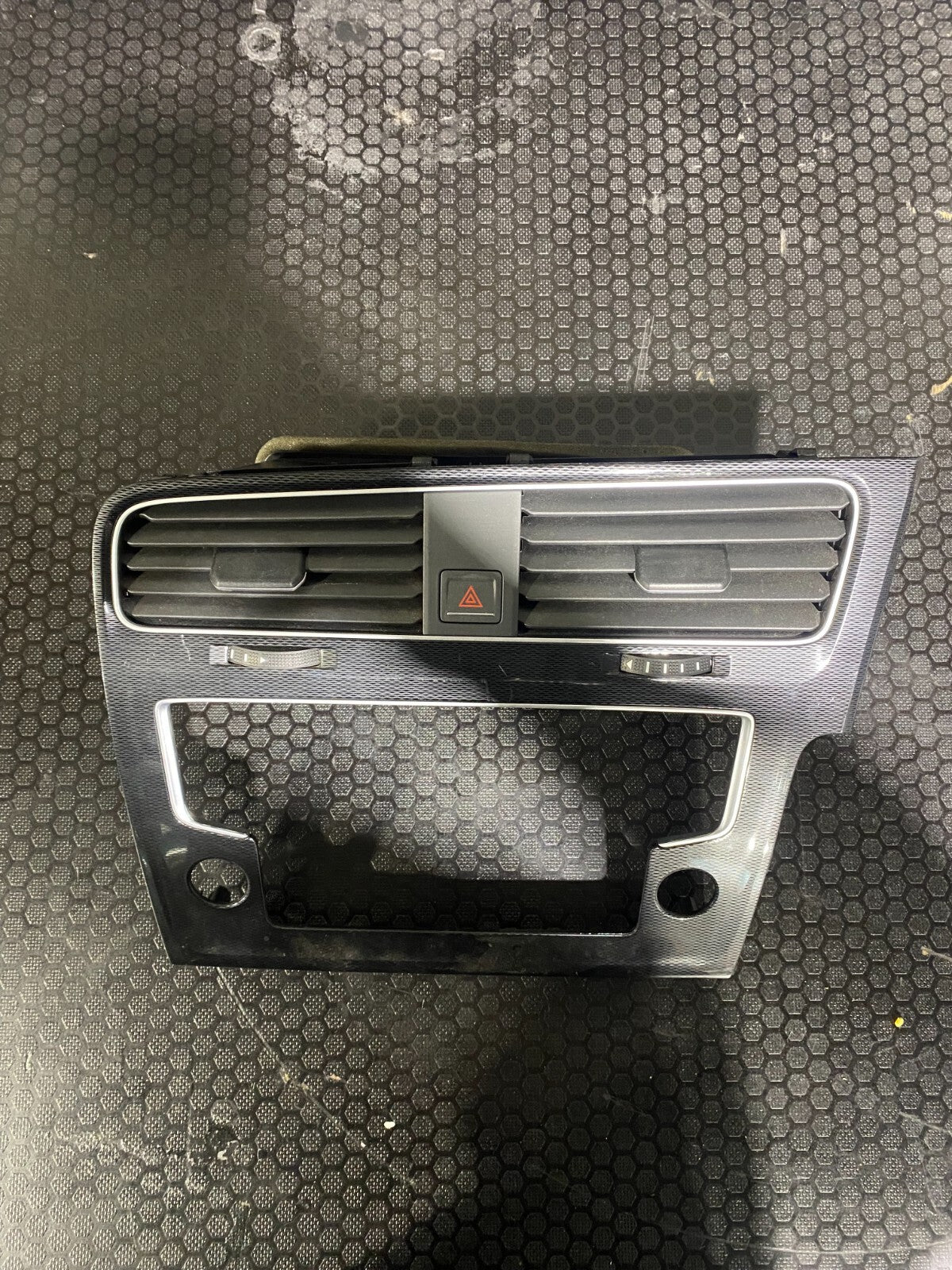 Volkswagen Golf MK7-7.5 Dash Air Vent And Radio Surround 5G2819743