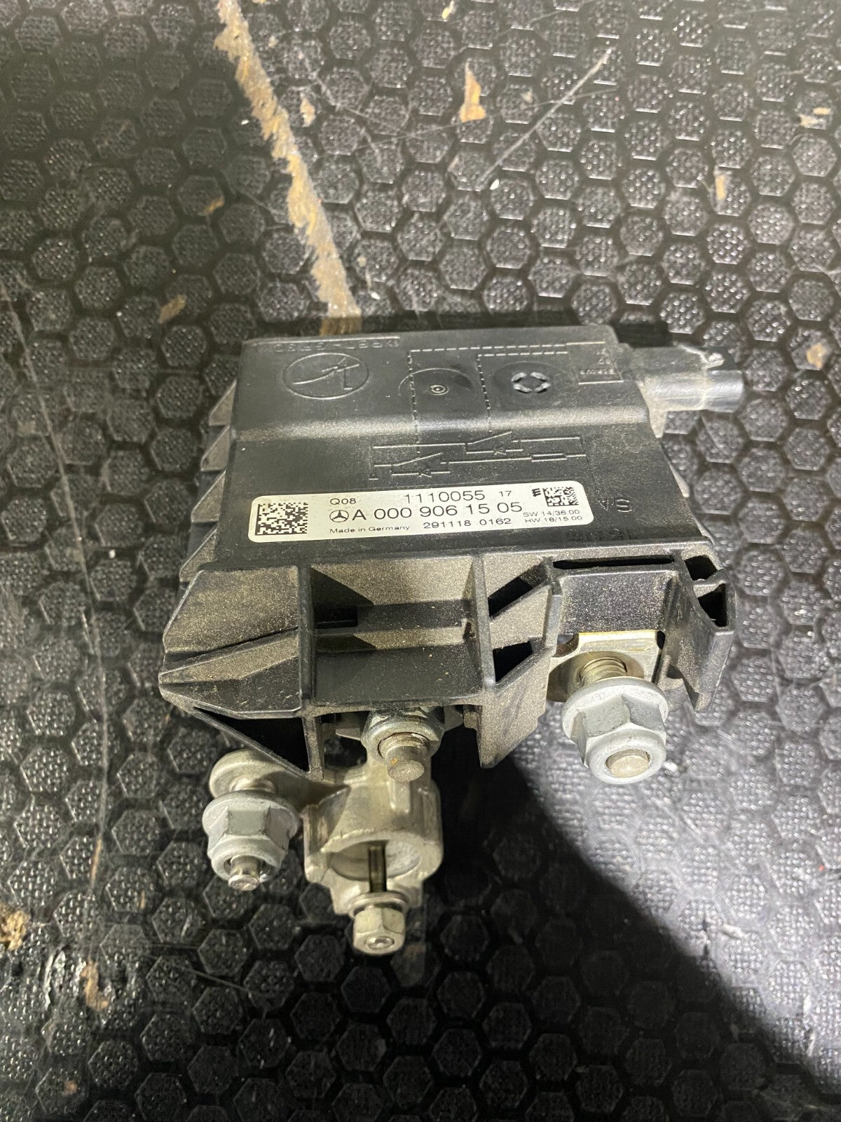 Mercedes-Benz C63s 2019-2021 A0009061505 Battery Tray Clamp