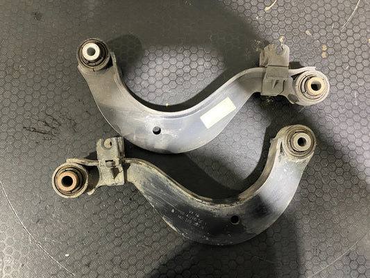 Volkswagen Golf MK5/MK6 Control Arm Set 1K0505323N