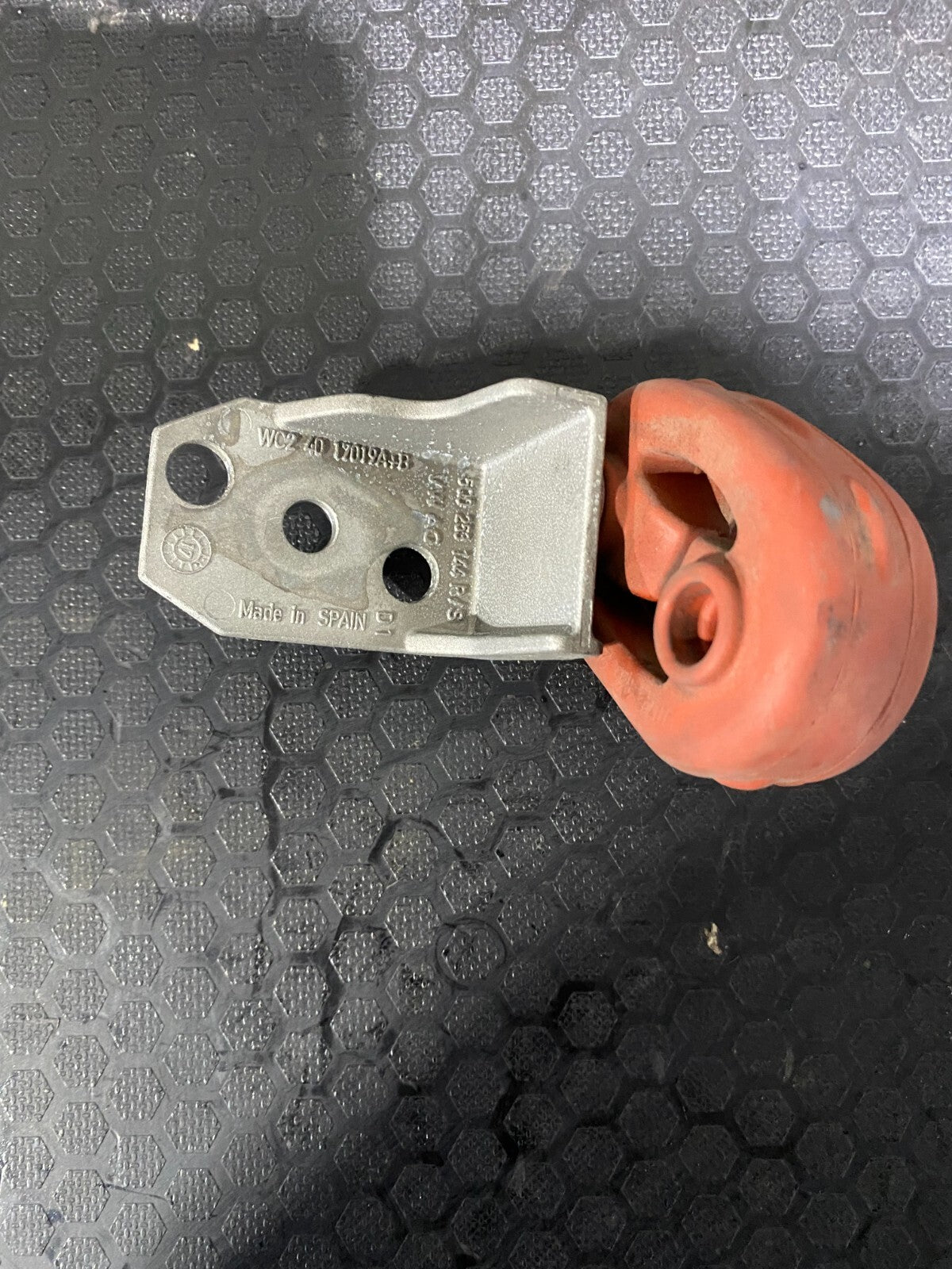 Volkswagen Golf MK7-7.5 Exhaust Hanger Mount 5Q0253144R